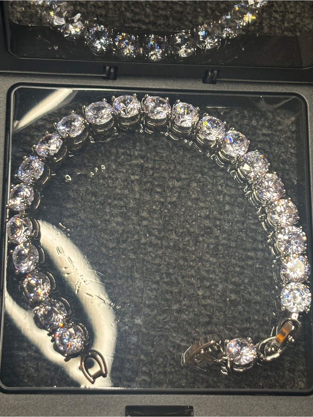 Classic diamond Tennis Bracelet - Silver Tone